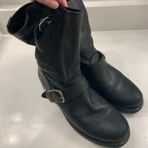 frye veronica short boots